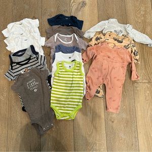 Lot of size 3-6 month baby clothes short sleeve long sleeve onsies